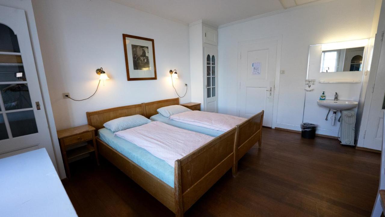 Leissigen Youth Hostel מראה חיצוני תמונה