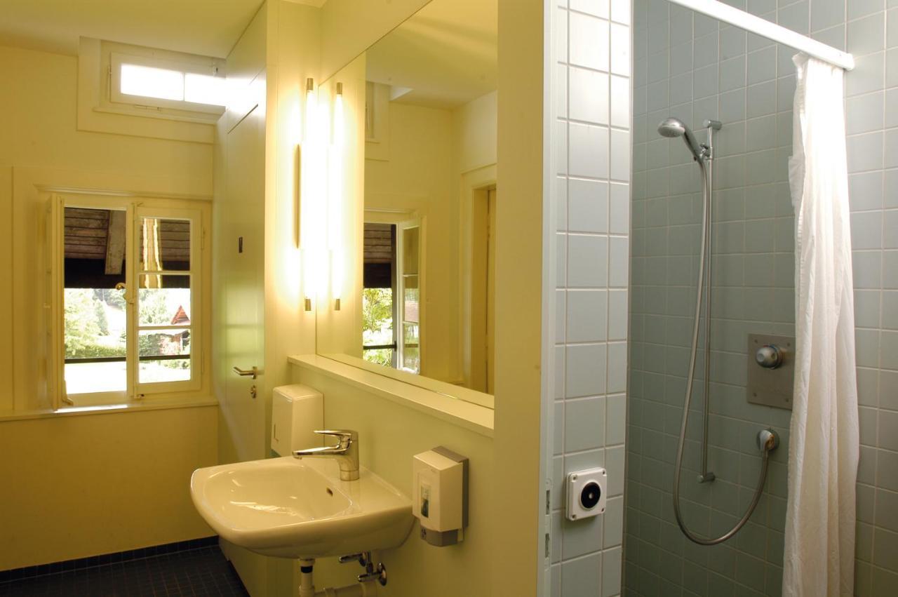 Leissigen Youth Hostel מראה חיצוני תמונה
