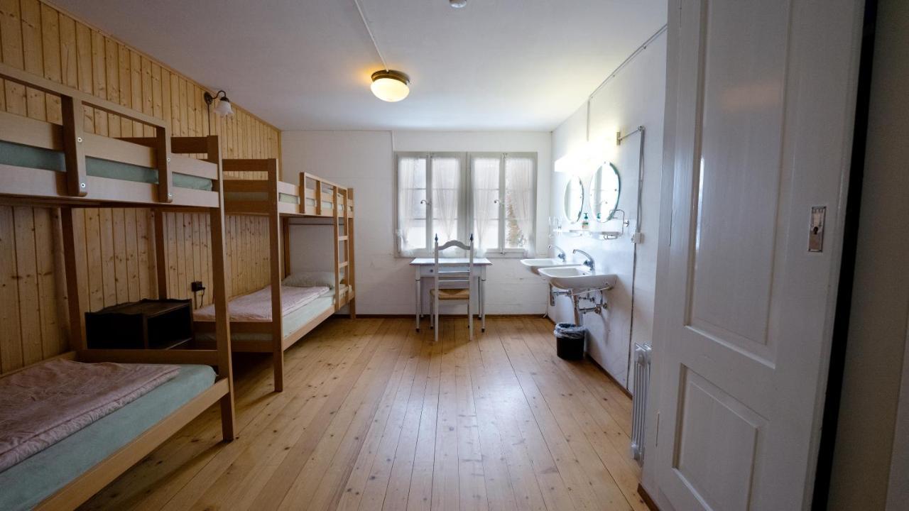 Leissigen Youth Hostel מראה חיצוני תמונה