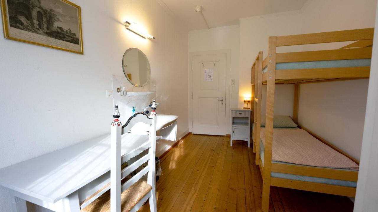 Leissigen Youth Hostel מראה חיצוני תמונה