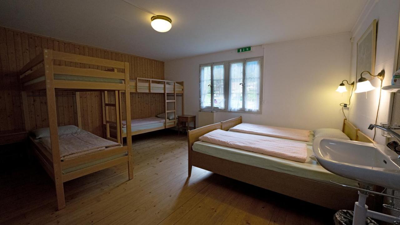 Leissigen Youth Hostel מראה חיצוני תמונה
