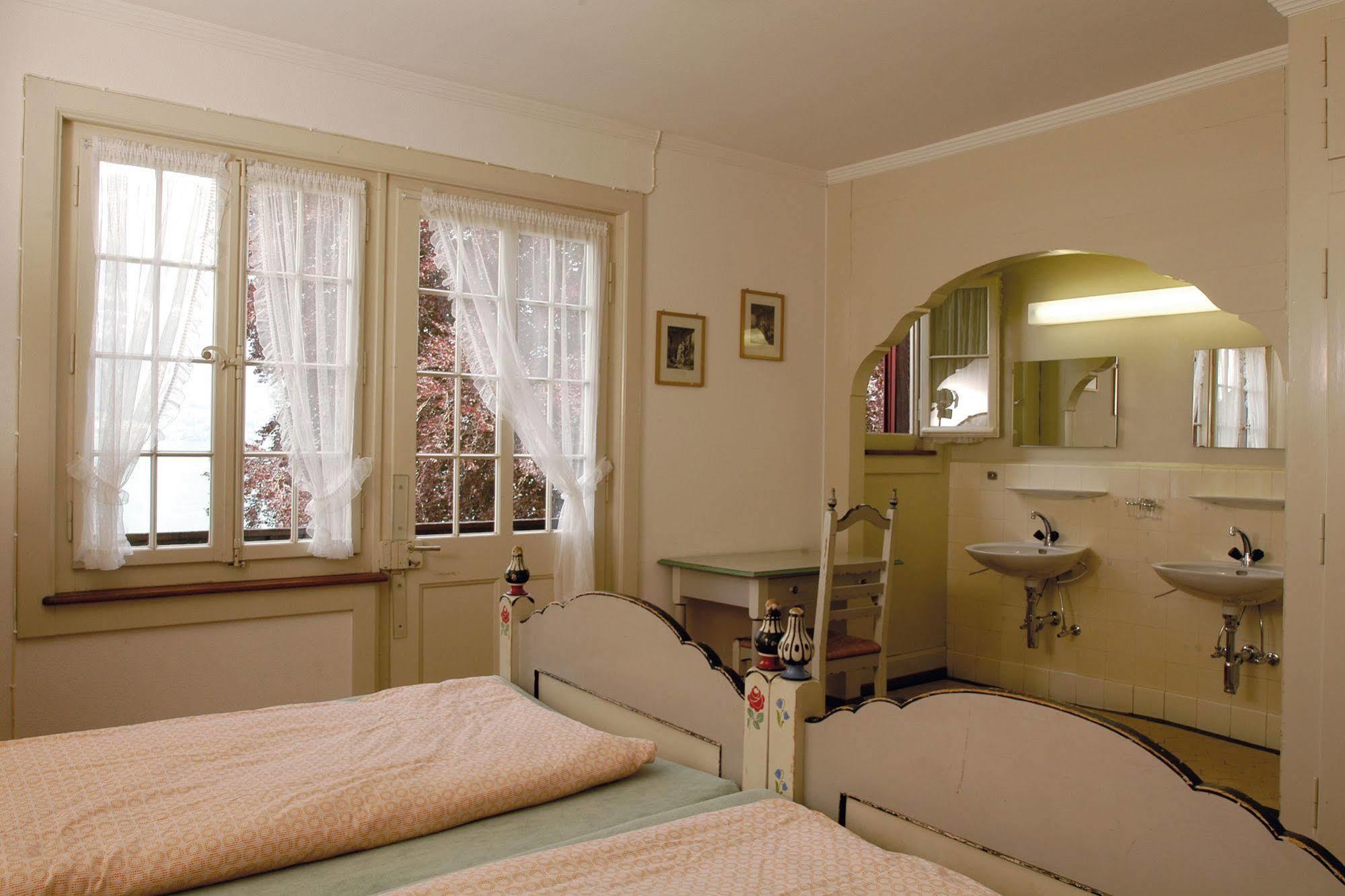 Leissigen Youth Hostel מראה חיצוני תמונה