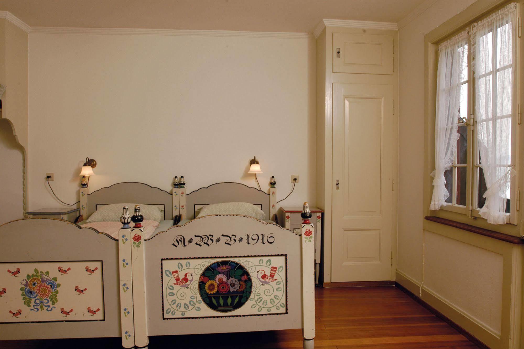 Leissigen Youth Hostel מראה חיצוני תמונה
