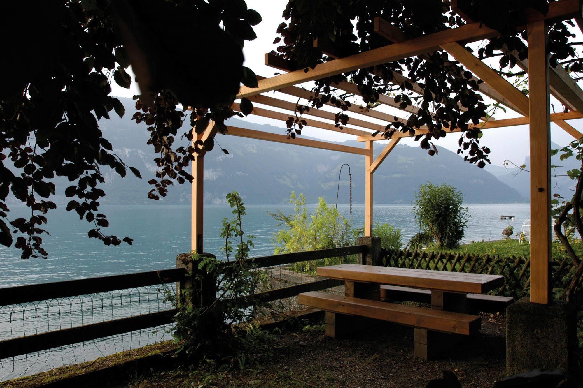 Leissigen Youth Hostel מראה חיצוני תמונה